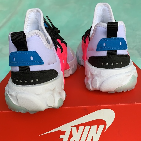 •NIKE REACT PRESTO WMNS - Picture 14 of 16